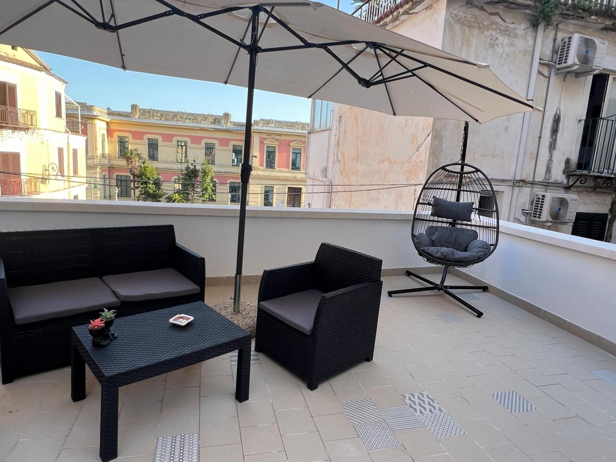 Midnight Sun Bed & Breakfast Vietri Bagian luar foto