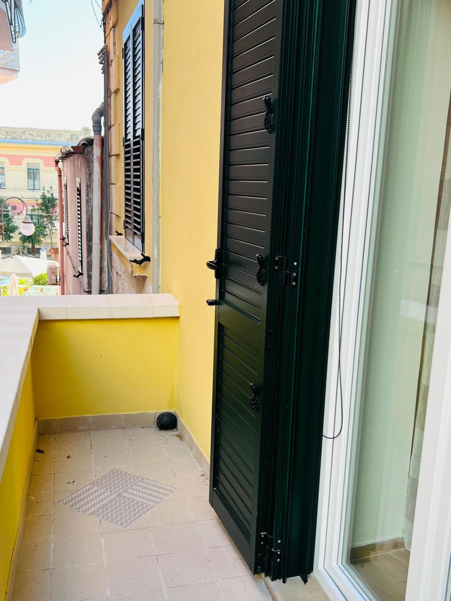 Midnight Sun Bed & Breakfast Vietri Bagian luar foto