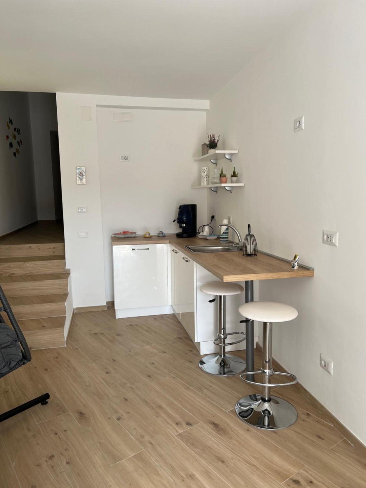 Midnight Sun Bed & Breakfast Vietri Bagian luar foto